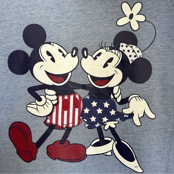 Mickey & Minnie sweatshirt - Picture 2 of 4